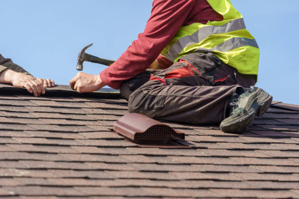 Best Commercial Roof Installation  in Hustisford, WI